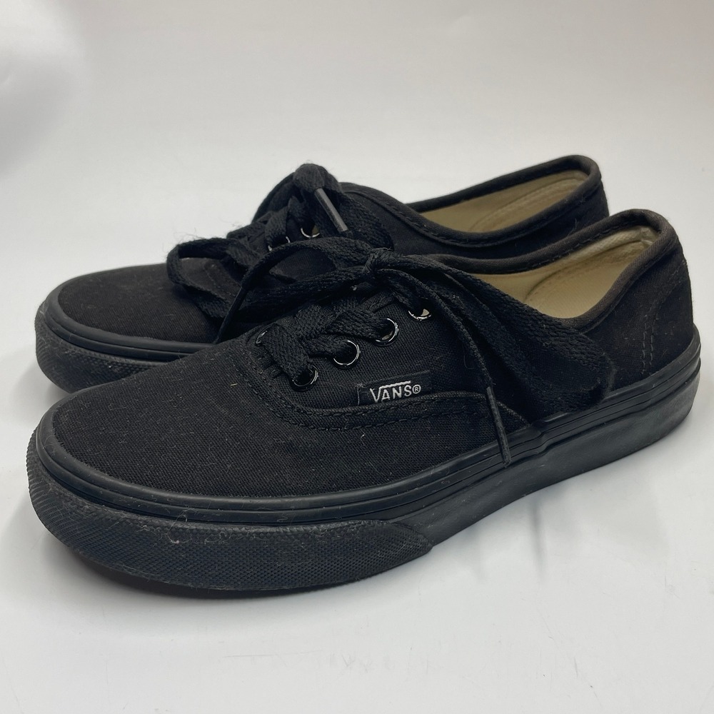 Vans Authentic Kids Size 1.5 Skate Shoes Black Canvas Low Top 500714